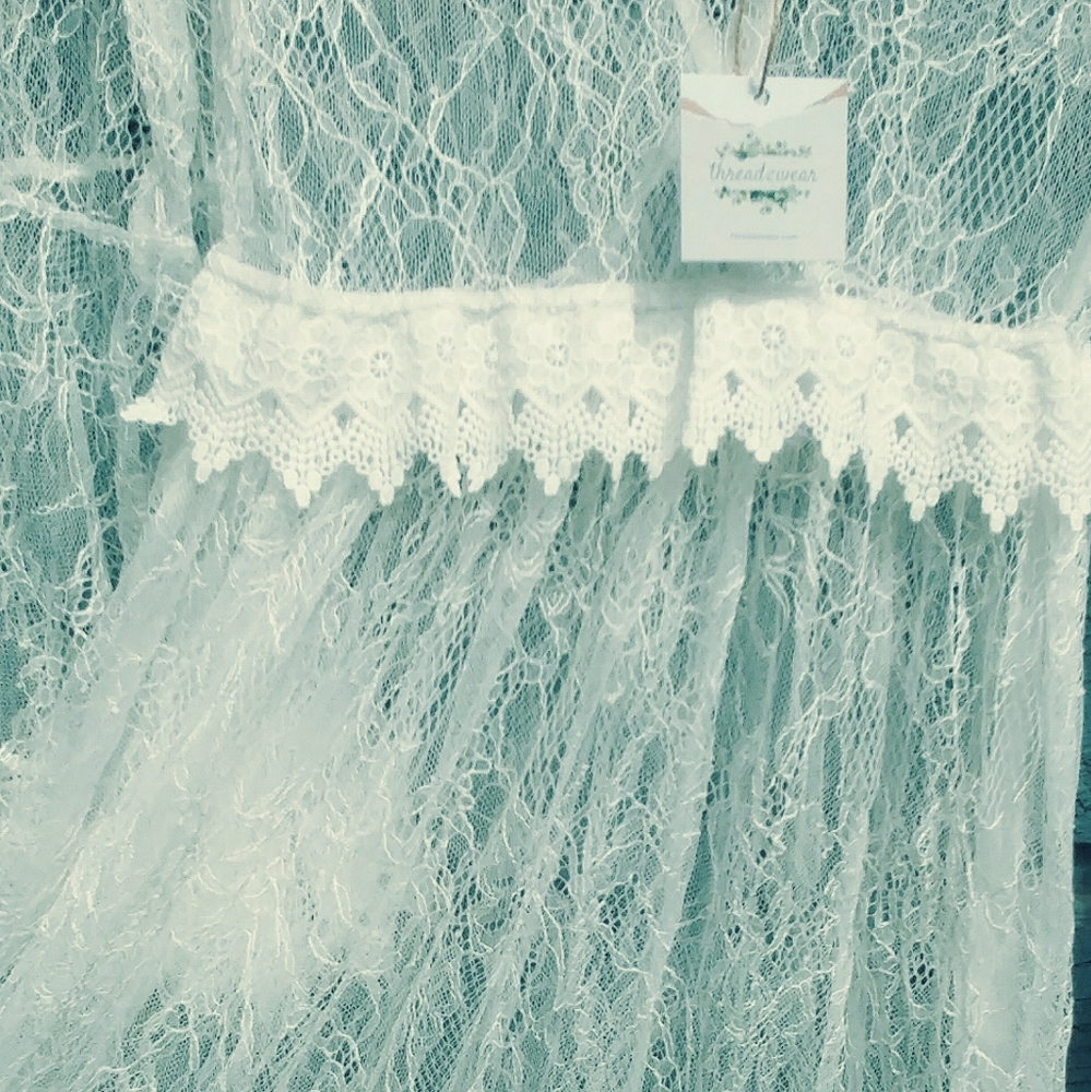 💃💃Beautiful Lace sheer maxi - Picture 12 of 13